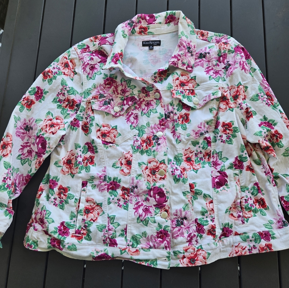 EUC Floral Denim Jacket - 2X - Picture 6 of 13